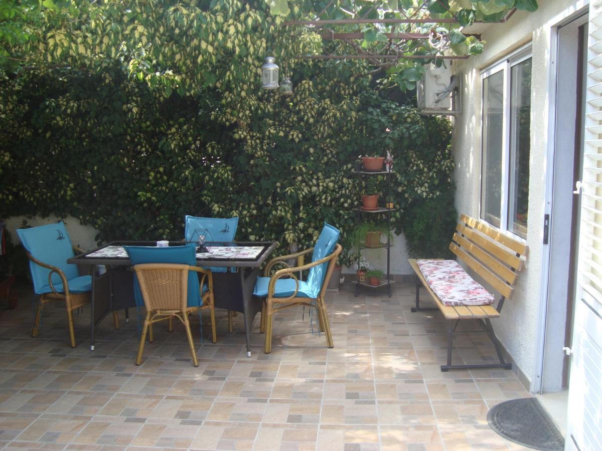Studio Apartment Lile ตริสเตนิก ภายนอก รูปภาพ