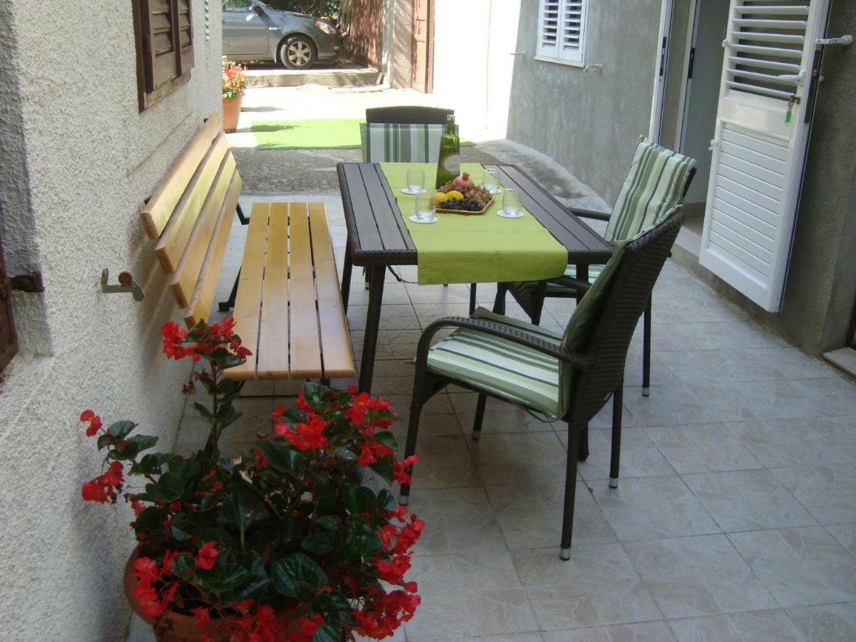 Studio Apartment Lile ตริสเตนิก ภายนอก รูปภาพ